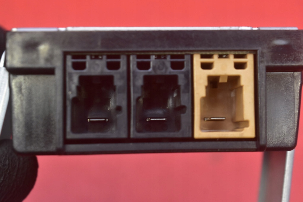 фото №10, Усилитель антенны 8p4035225 7617310103 audi a3 8p 04-08