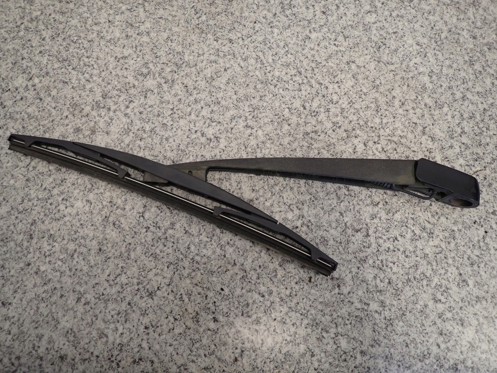 фото №1, Suzuki liana 02-07 рычаг дворники задняя