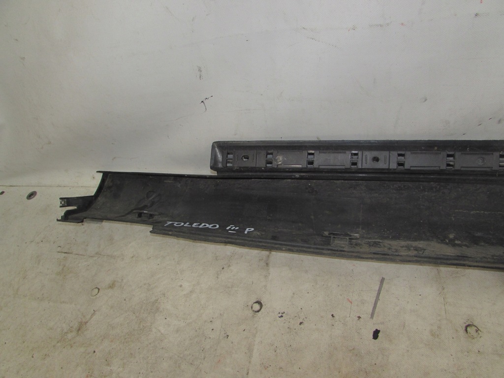 фото №10, Молдинг накладка поріг права seat altea 5p0853852f