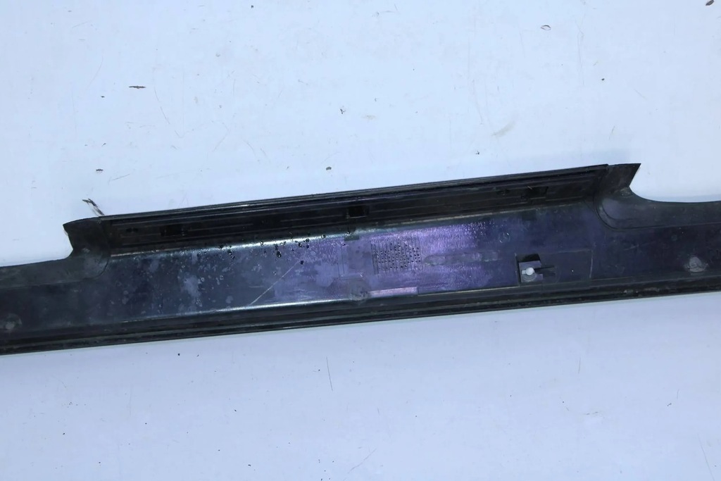 фото №8, Молдинг порог накладка порог перед передняя левая mercedes w251
