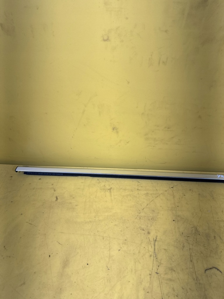 фото №4, Chevrolet orlando молдинг уплотнитель левый перед