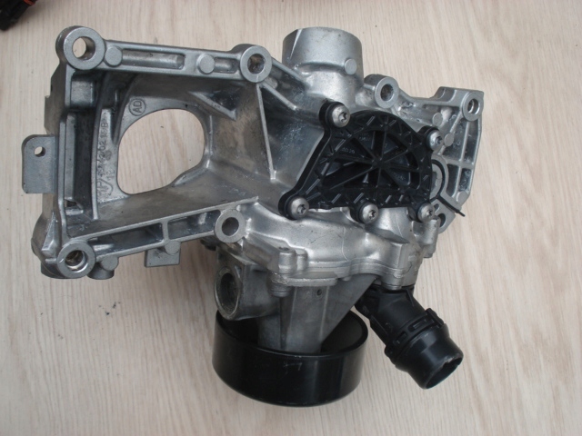 фото №7, Bmw x7 g07 насос wody термостат 5b43066