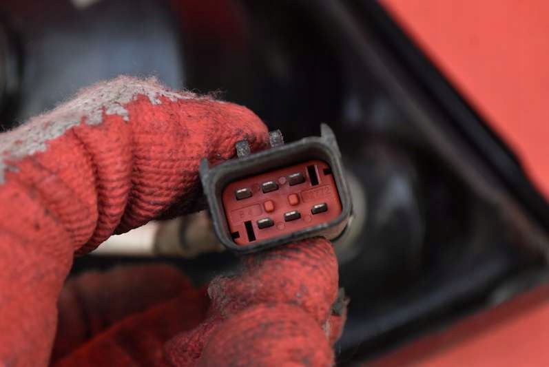 фото №7, Лампа правая задняя задняя 04857586ac chrysler pacifica 1 i 03-08