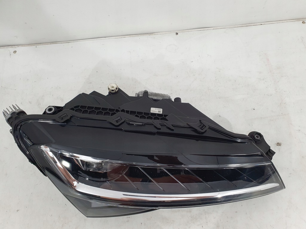 фото №7, Skoda superb 3 iii 19- лампа full led правый перед