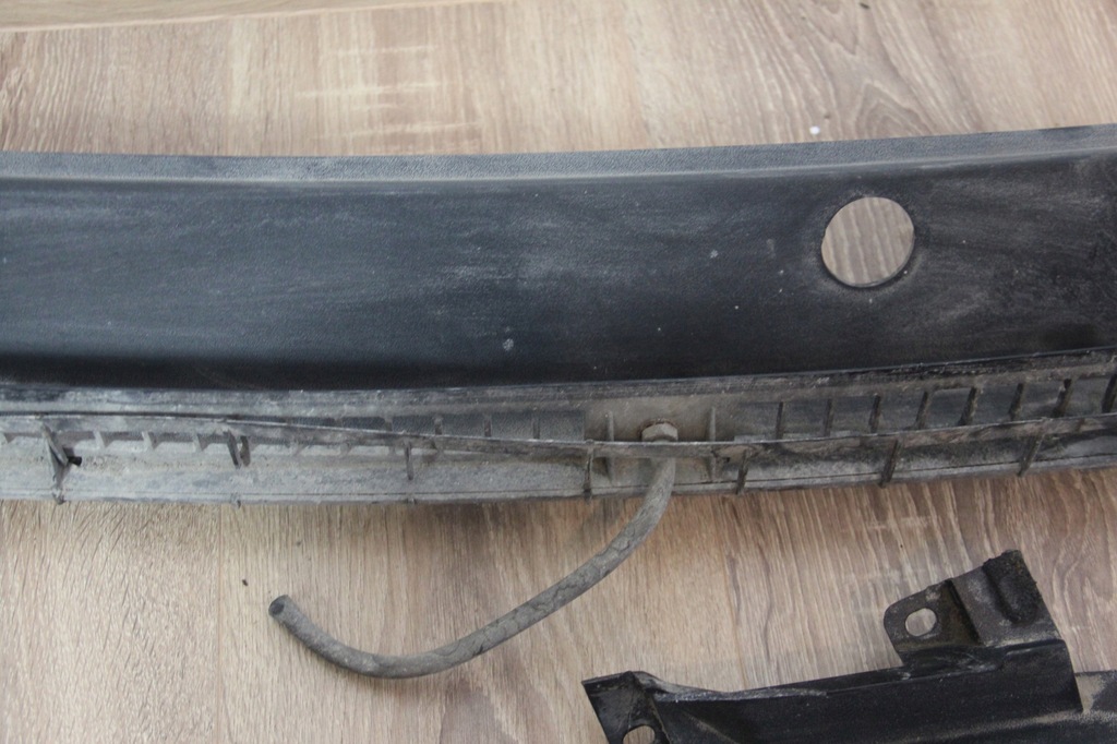 фото №3, Пластик жабо land rover discovery i 1