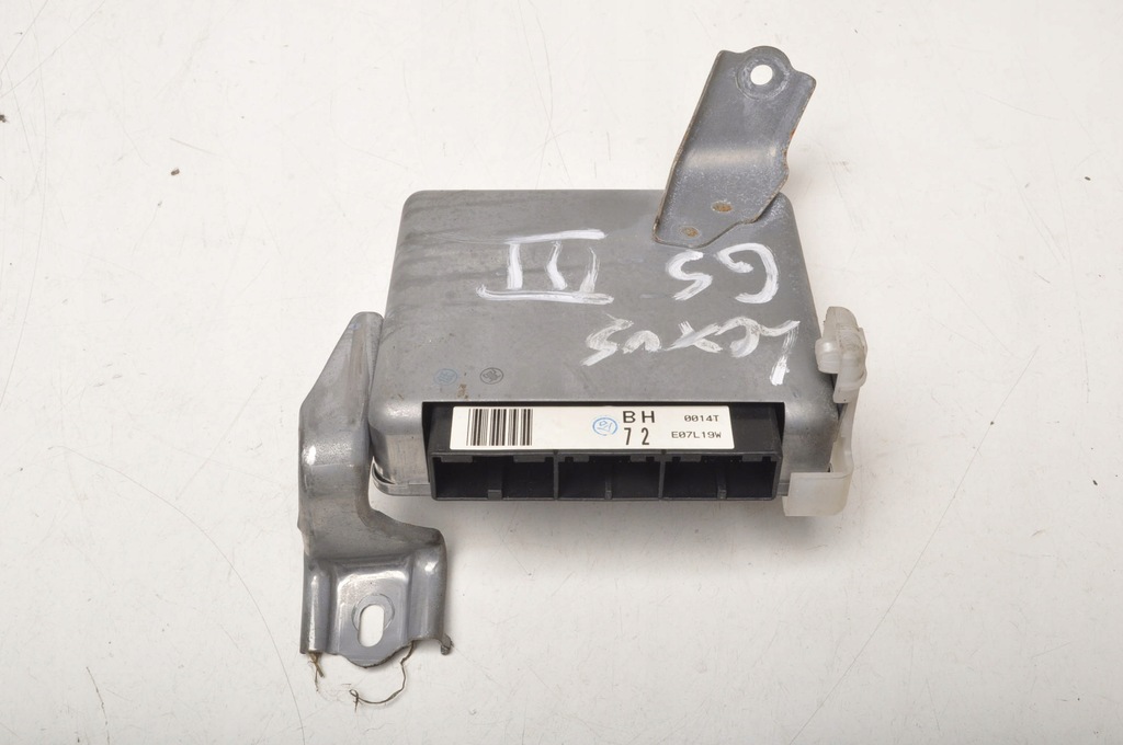 фото №1, Lexus gs iii модуль блок управления 89243-30121