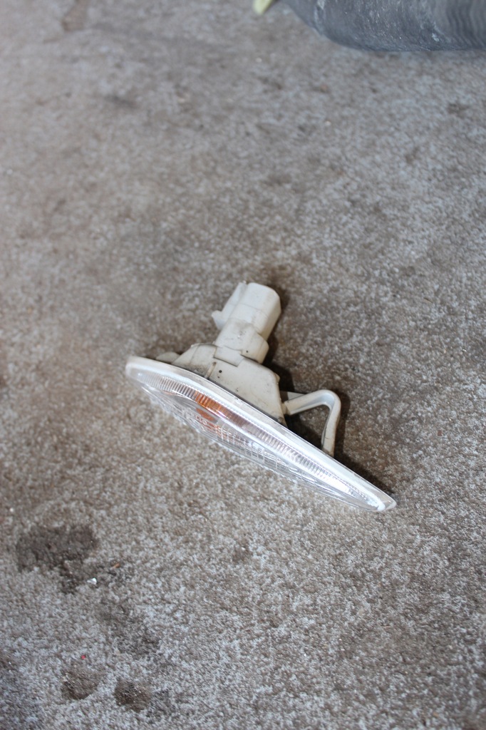 фото №1, Mazda 5 lift 2012 поворотник w крыло левый