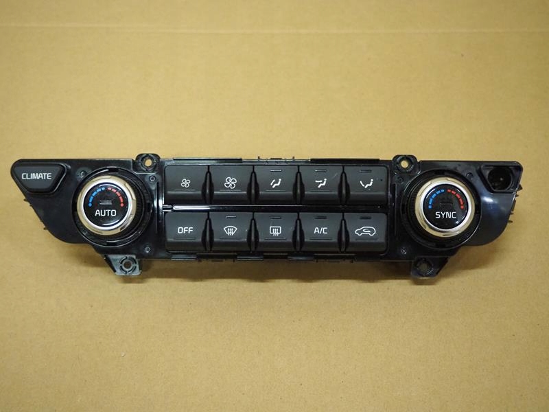 фото №1, Панель кондиционера kia sportage iv