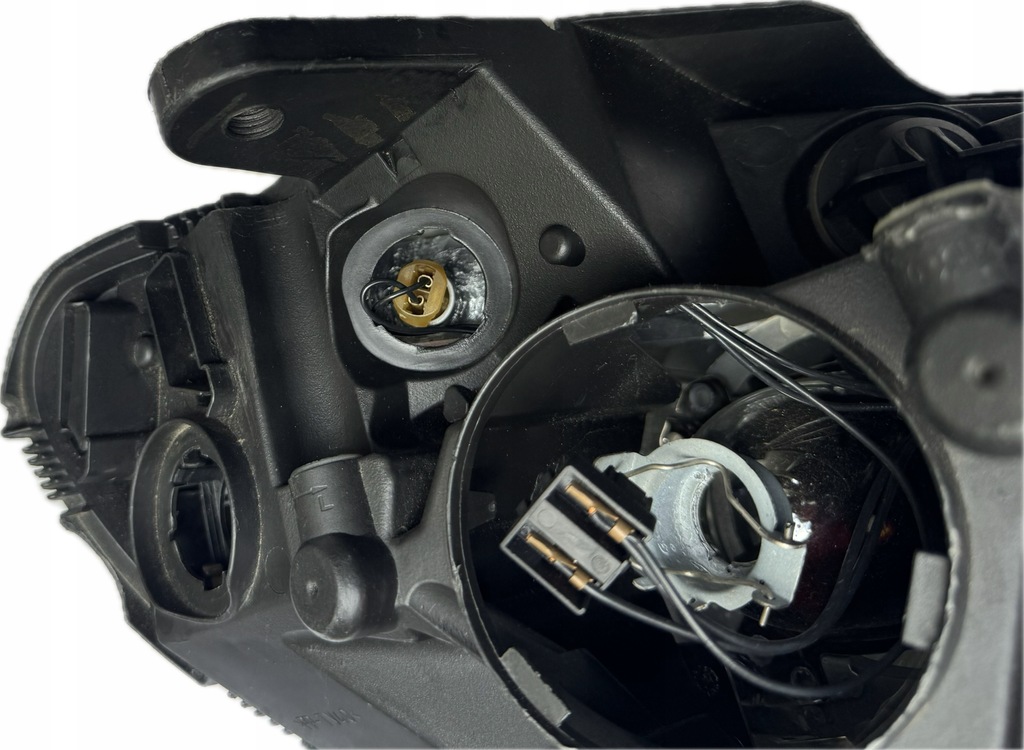 фото №11, Mercedes w204 лампа левый перед c-klasa a2048208361 h7