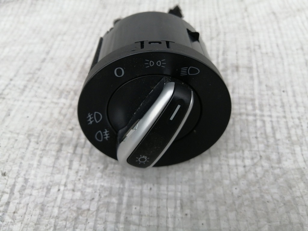 фото №1, Перемикач світла vw golf vi 3c8941431q