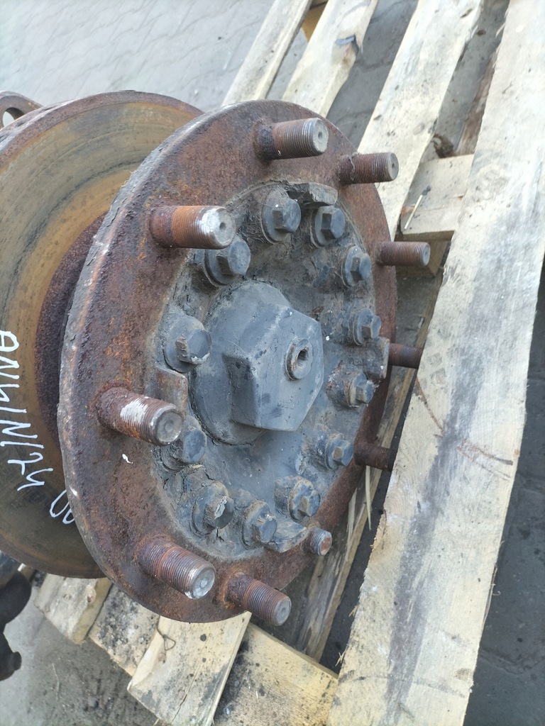 фото №9, Ступиця правий перед 22,5" 10 шпилька iveco stralis euro5 2006r