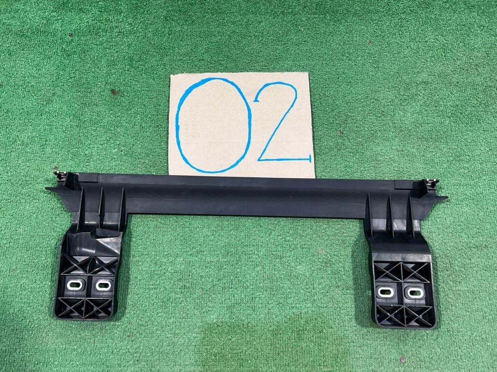 Mercedes gle w167 напрямна кронштейн бампера задній задній середній a1678808100 Ціна