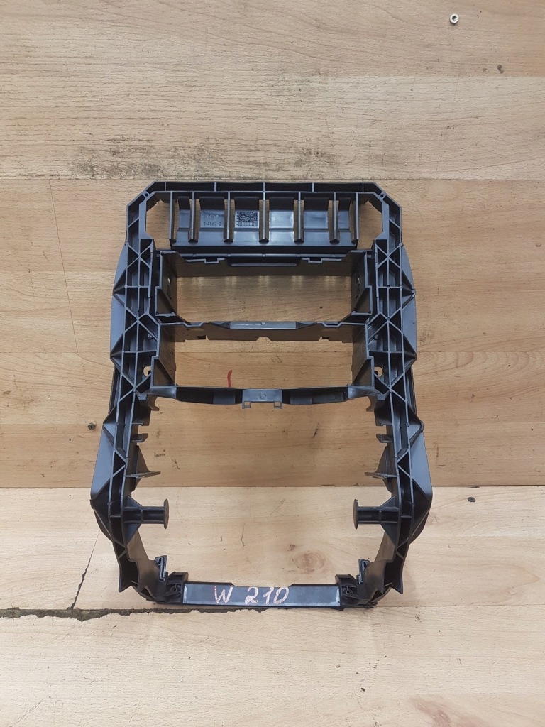 Каркас кронштейн рамка радіо mercedes w210 рестайлінг Ціна