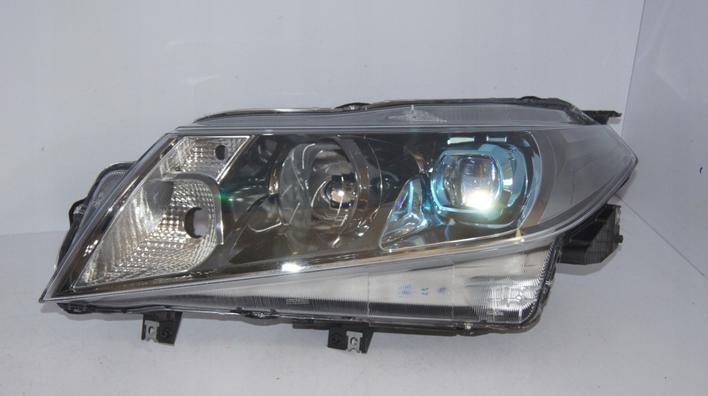 фото №1, Suzuki vitara full led niebieski лампа ліва