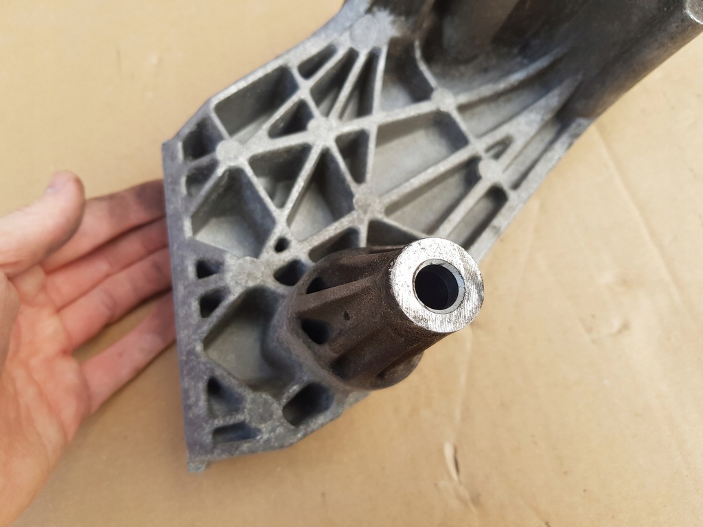 фото №11, Кронштейн кронштейн двигателя / audi a2 1.4 tdi amf 75km / 045199207g / исправна