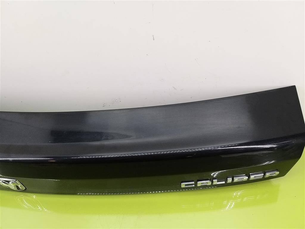 Накладка кришки багажника dodge caliber 07-12 r 809333af Недорого