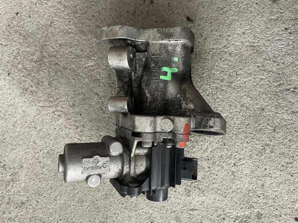 фото №5, Land rover freelander 2.2 td4 труба клапан датчик колесо кронштейн насос