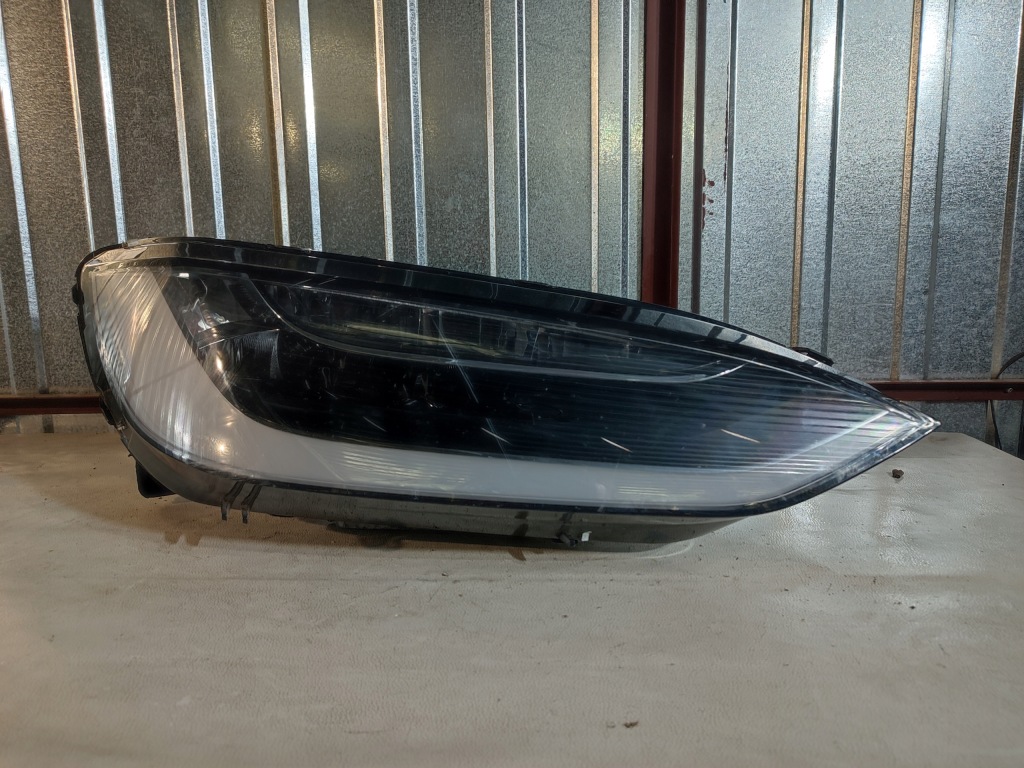 фото №1, Лампа правая перед передняя tesla model x up level 103431901c