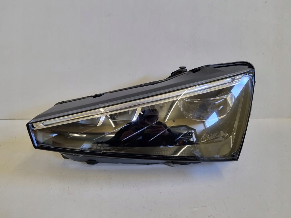 фото №1, Лампа левый перед передняя skoda scala full led комплектная