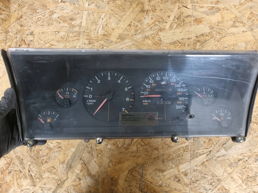 Купити Панель приборів jeep grand cherokee zj 4.0