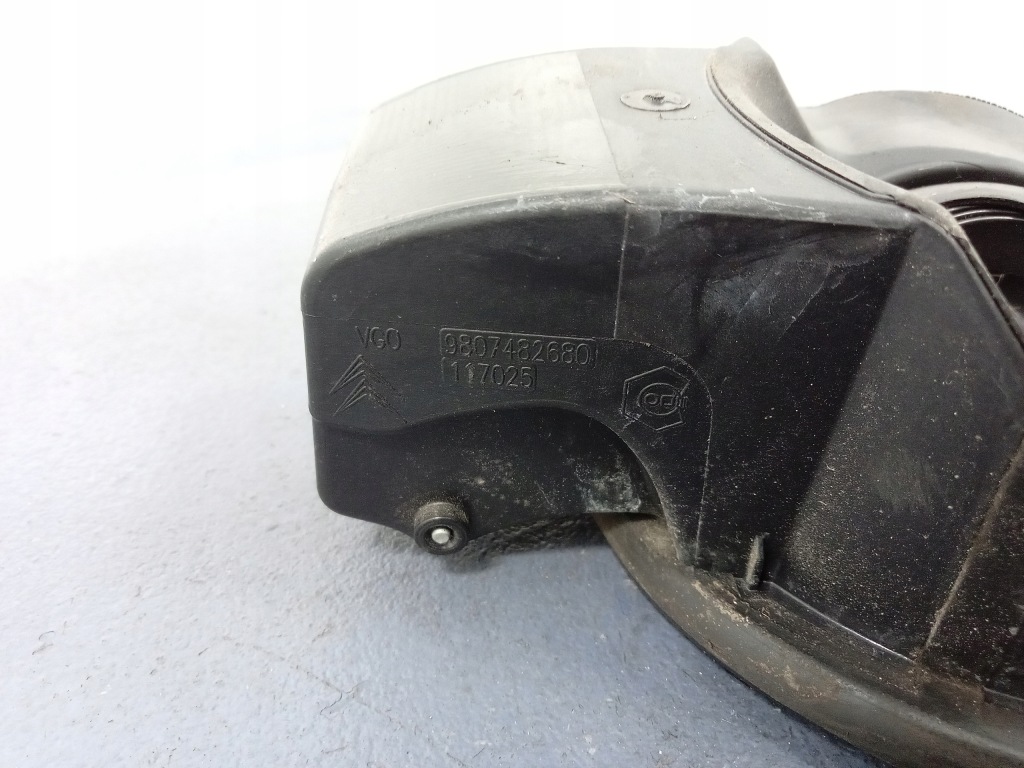 фото №3, C4 picasso ii кришка заливної пального 9807482680 ktp