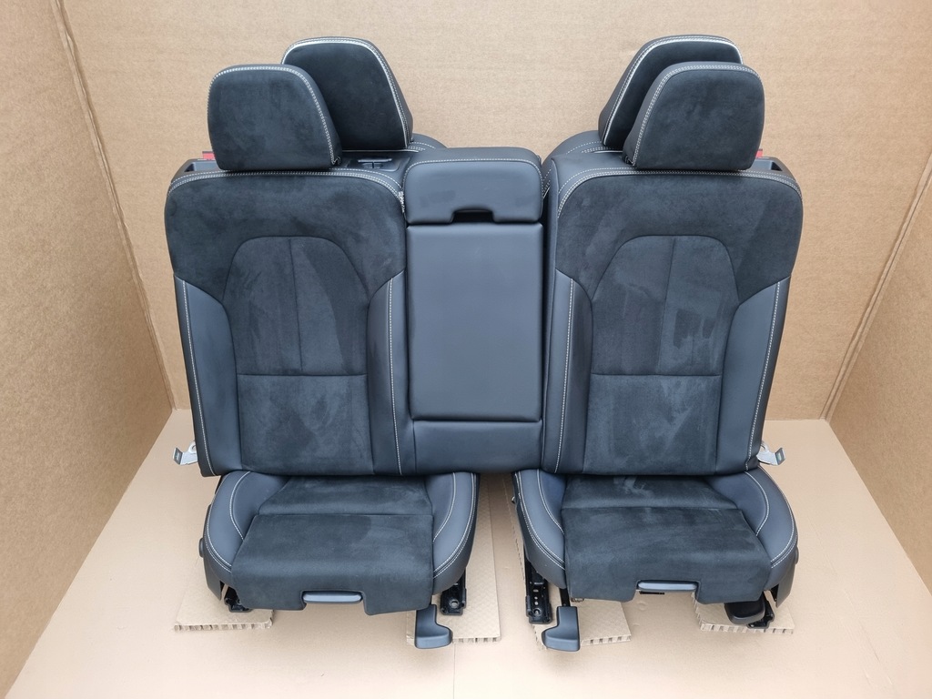 фото №7, Volvo c40 сиденья заднее сиденье салон alcantara кожа