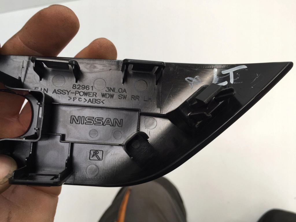 фото №6, Nissan leaf ii 2019 рамка защита дверь задняя p/l