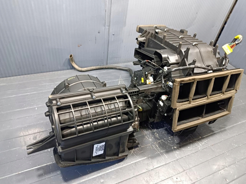 фото №2, Tesla motors model s обігрівач