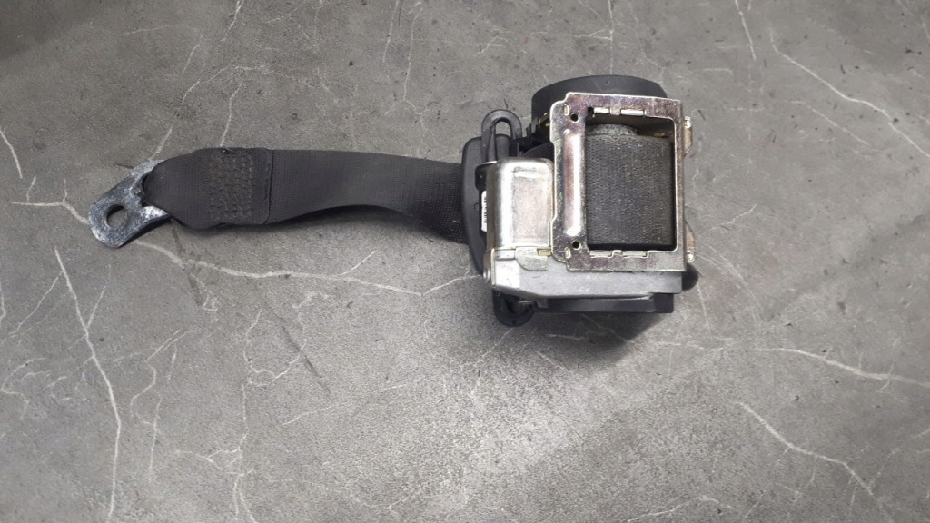 Купити 1688602385 ремінь лівий задній mercedes w168