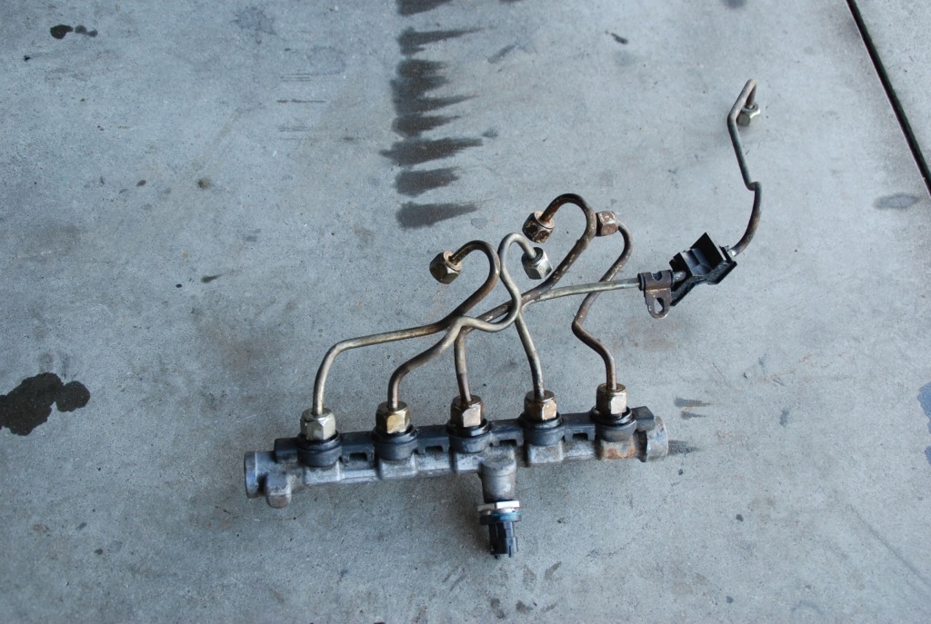 фото №1, Молдинг впрыскная комплектная 0445214258 master iii 2.3