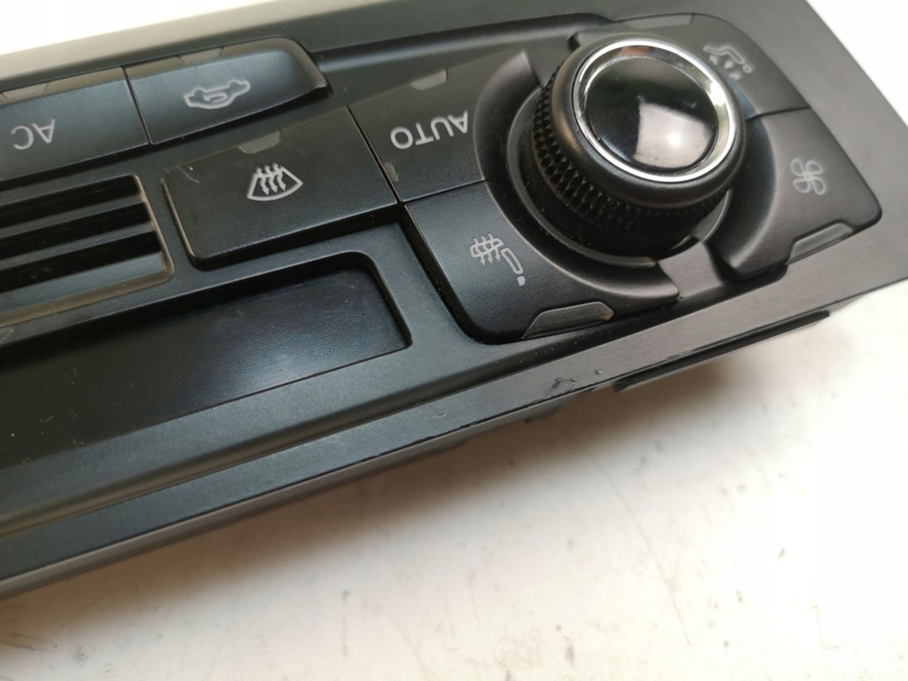 фото №7, Audi a5 8t 8f 2009 панель кондиціонера