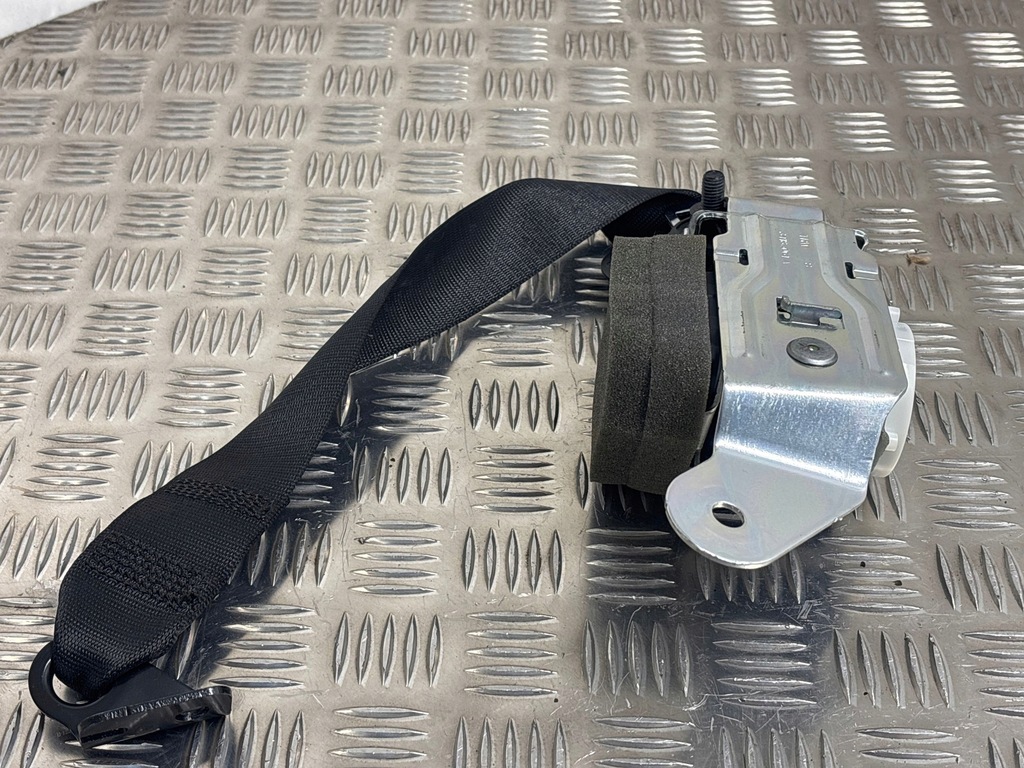 фото №8, Bmw 2 f46 2016 задня сторона права pas безпеки сидіння заднього