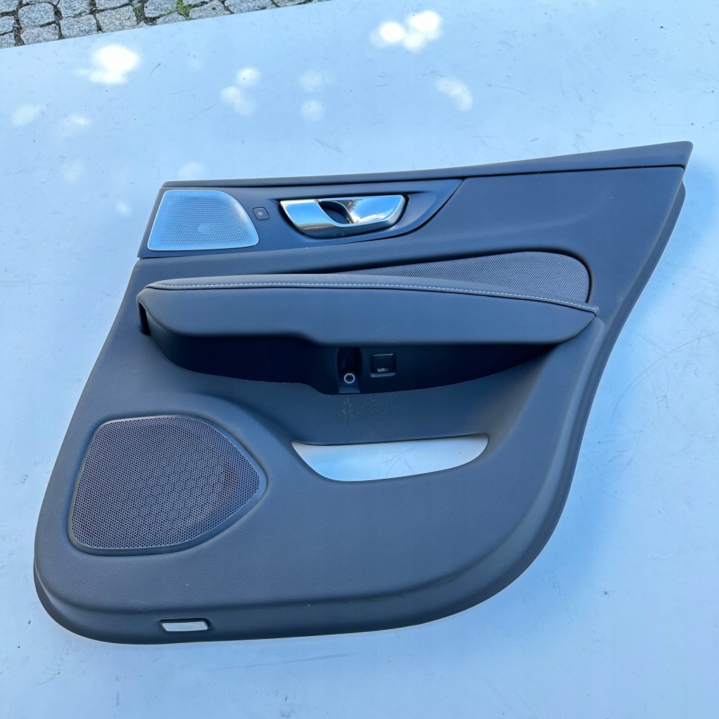 фото №6, Volvo v60 ii права оббивка обшивка na двері задні bowers & wilkins