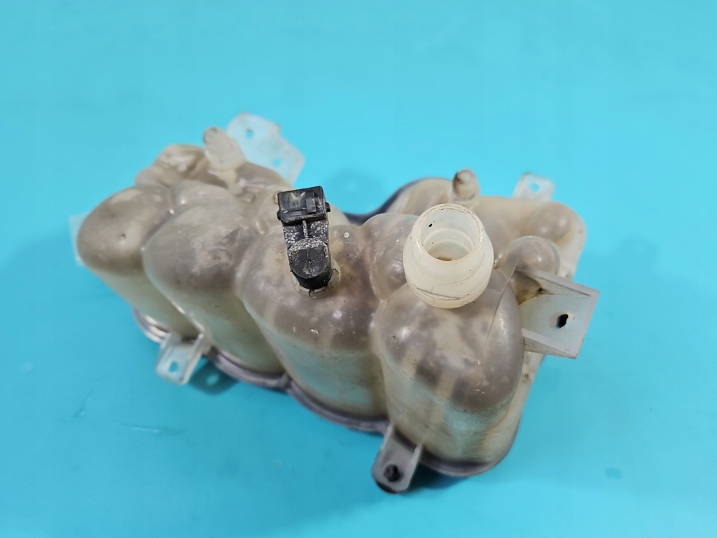 фото №6, Бачок бак расширительный jaguar xe x760 2.0d 204dtd