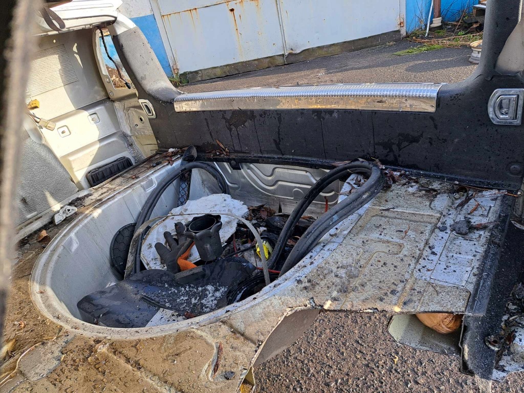 фото №4, Skoda superb i pas задній підлога піддон