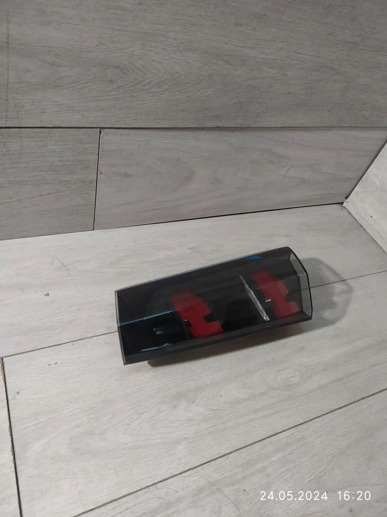 фото №1, 8482. peugeot 2008 ii лампа крышка багажника правый задняя 9825957180