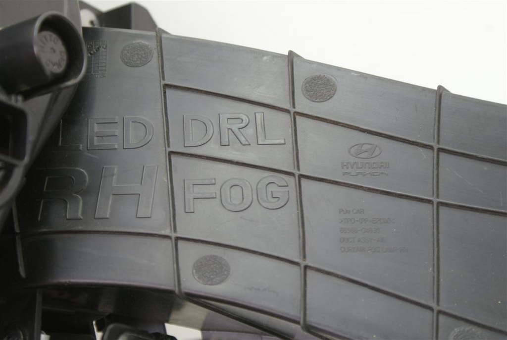 Hyundai i30 3 16-19r правое фонарь  drl led оригинал . Оригинал