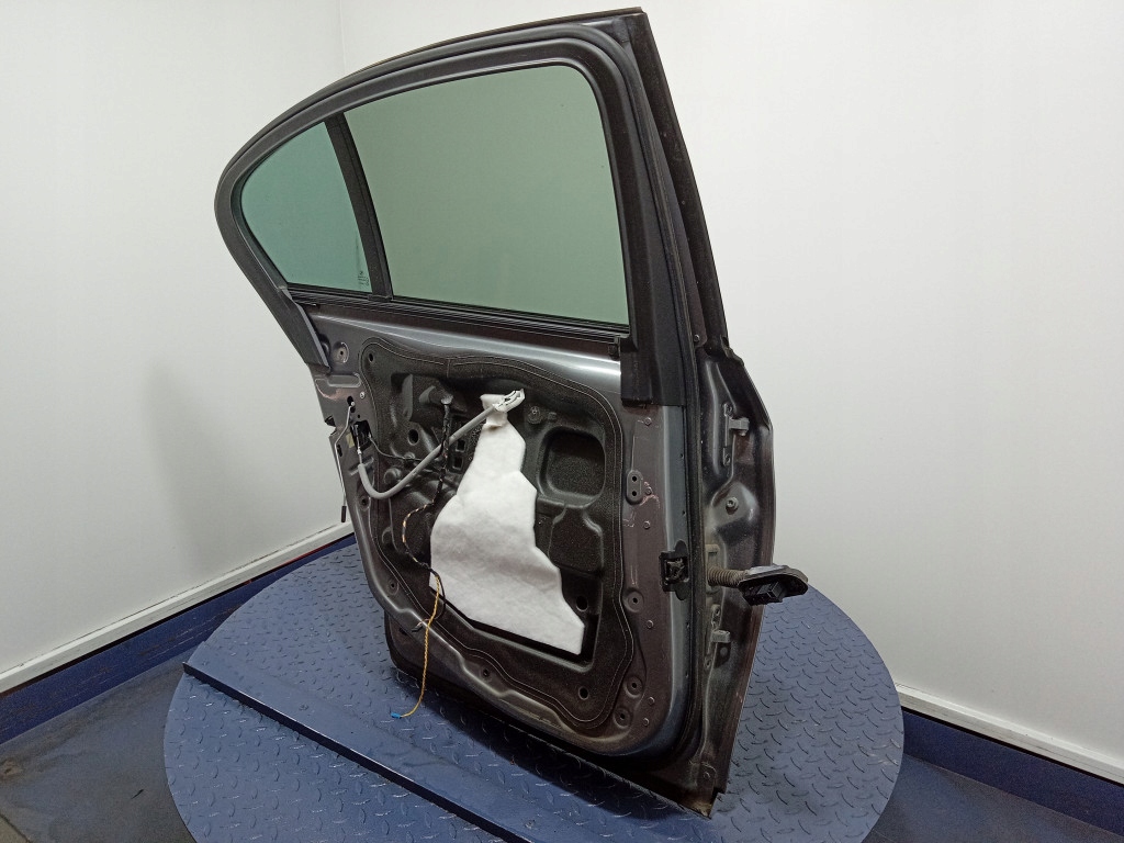 Bmw 5 f10 дверь задний левая задние a52 space-grey металлик с Разборки