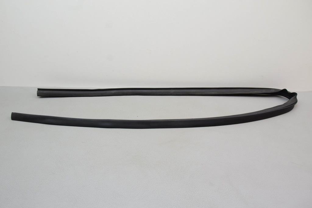 фото №8, Прокладка передній правих двері audi q5 fy 80a833177 2.0l дизель 140kw