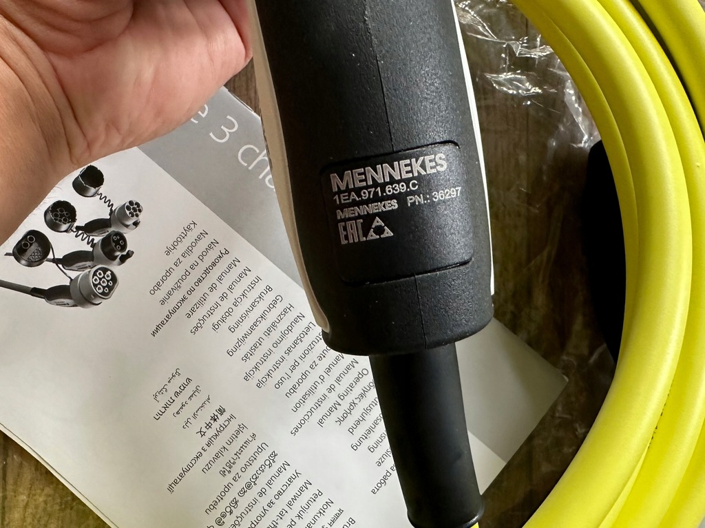 фото №5, Volkswagen полностью nowa зарядное устройство шланг зарядки 20a оригинал