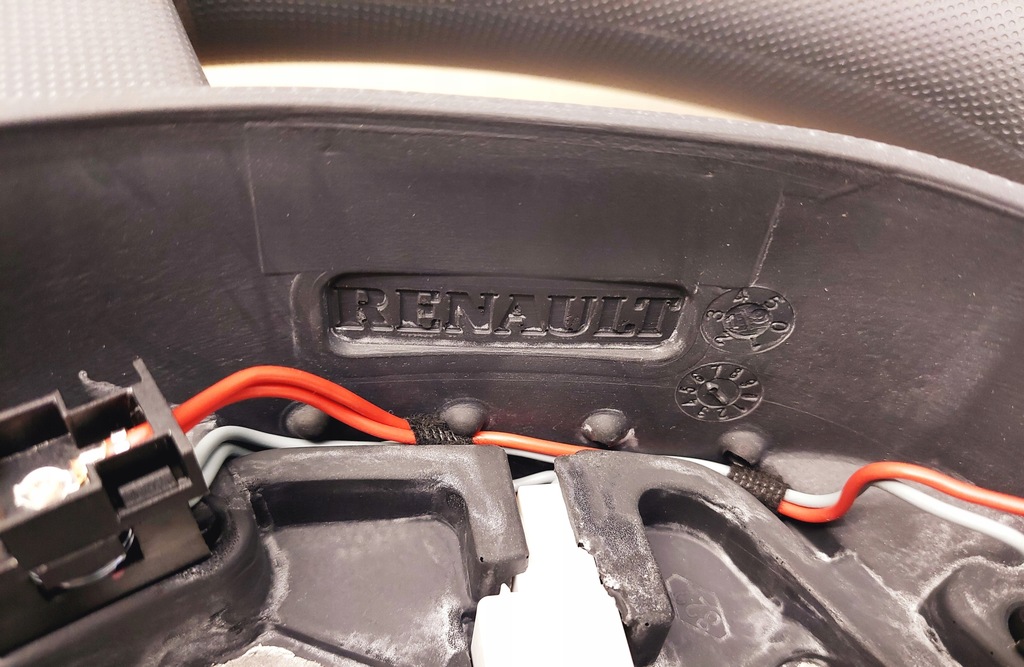 фото №4, Оригинал renault воздуховод czarna 484009256r renault logan ii