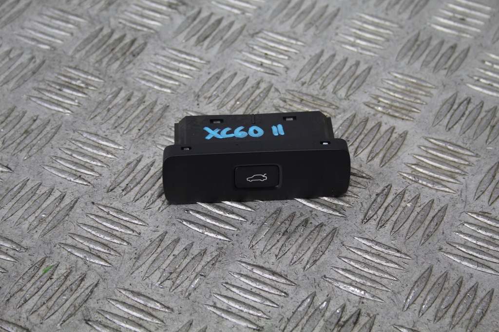 фото №1, Кнопка открывания крышки volvo xc60 ii 2 lift