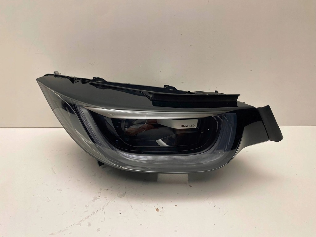 фото №1, Bmw i3 lci full led права лампа 9853414