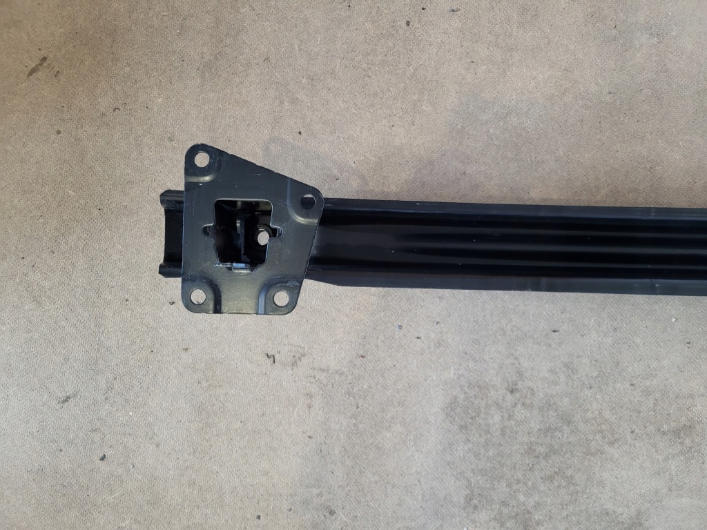 Балка усилитель бампера передний volkswagen touran ii Недорого