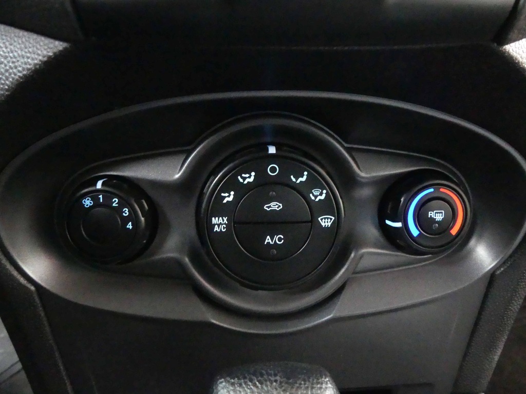 фото №1, Панель обдув ford fiesta mk7 usa