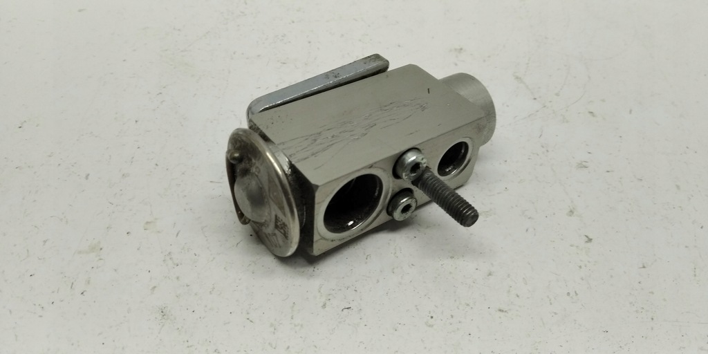 фото №1, Клапан расширительный mercedes w211 2308300184