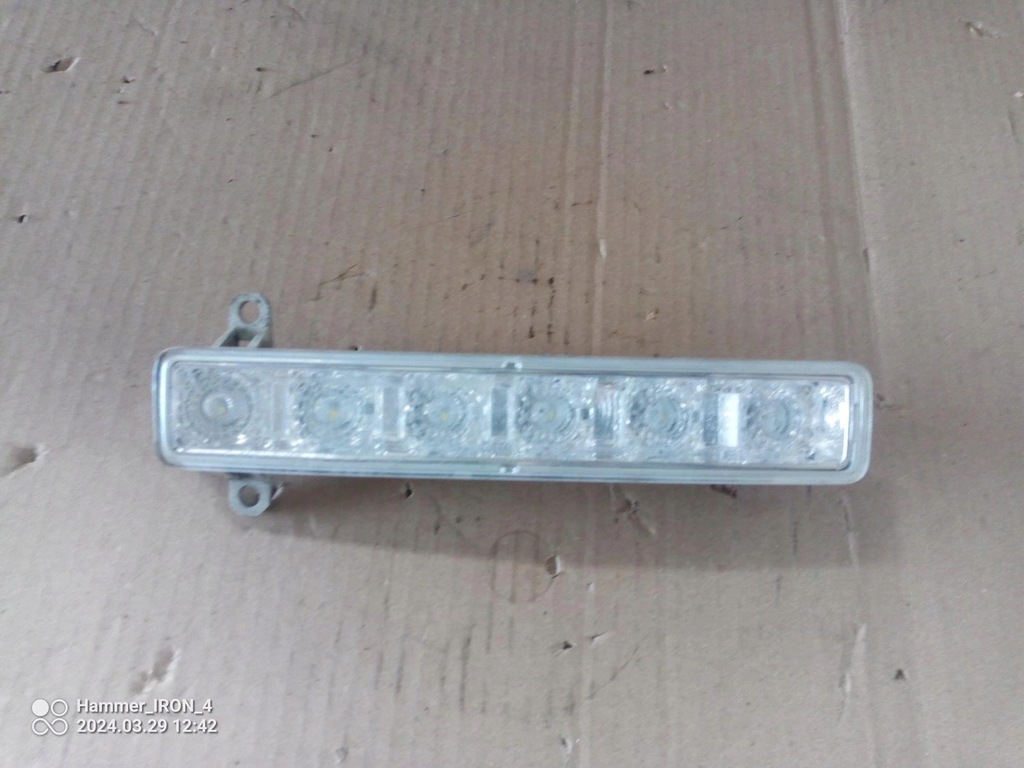 фото №1, Peugeot citroen противотуманная фара led 9802795580