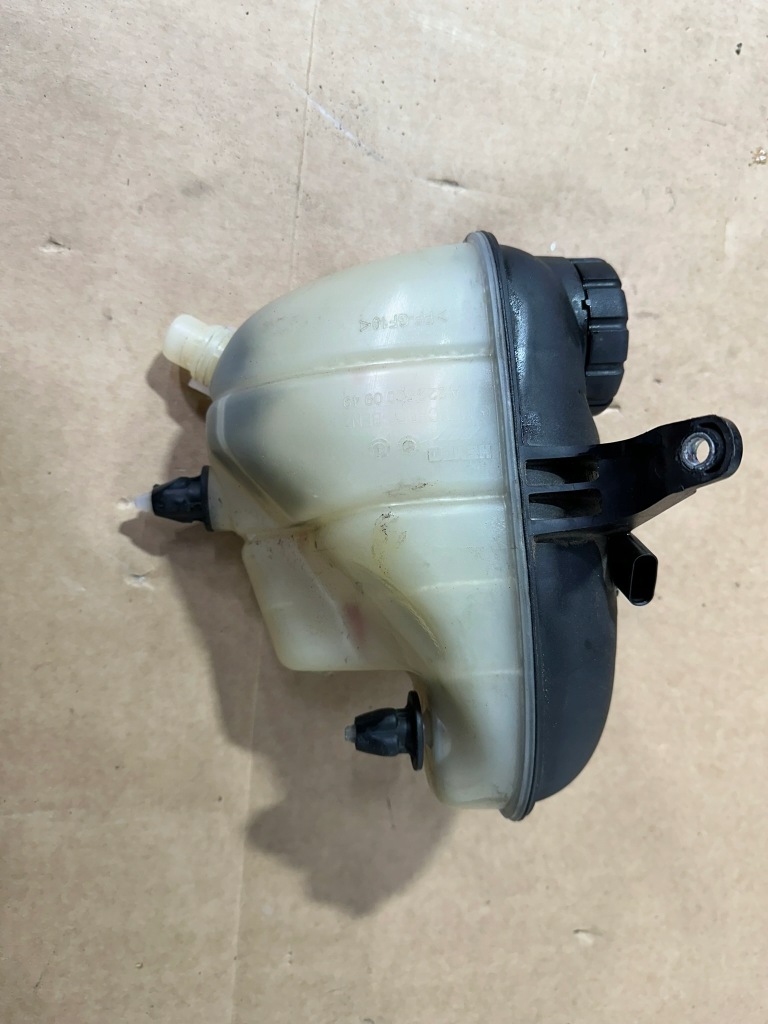 фото №6, Бачок расширительный, бак жидкость mercedes s klasa w222