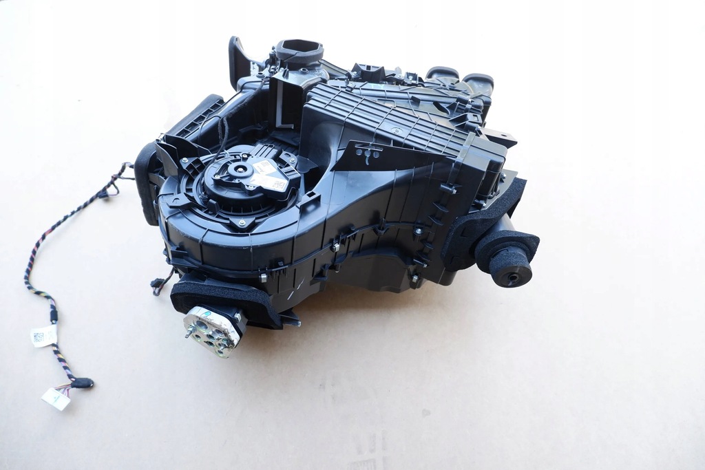 фото №2, Tesla y отопитель