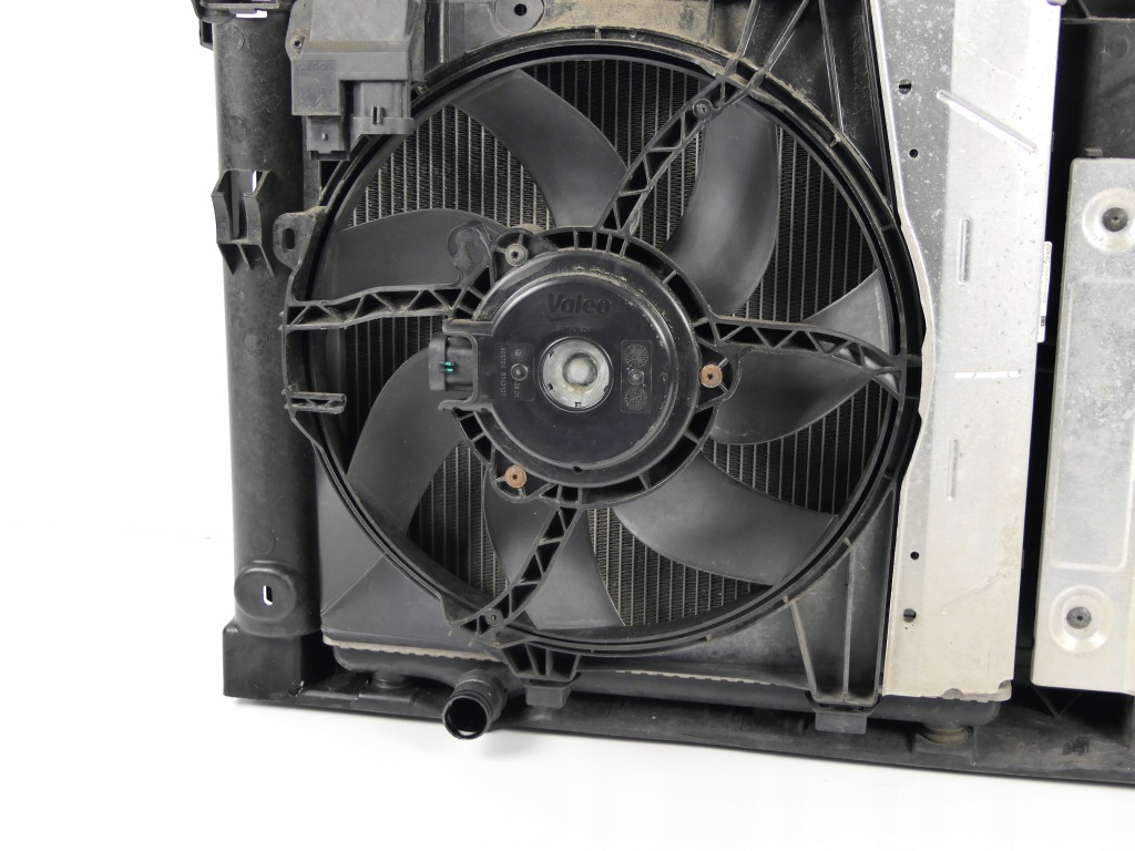 Ремень передний усилитель передний радиатор воды вентилятор peugeot 208 12-15 Киев